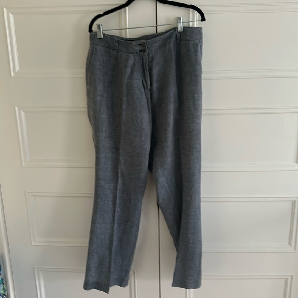 Talbots Woman Sz 14w 100% linen “heritage” trousers chambrey Blue